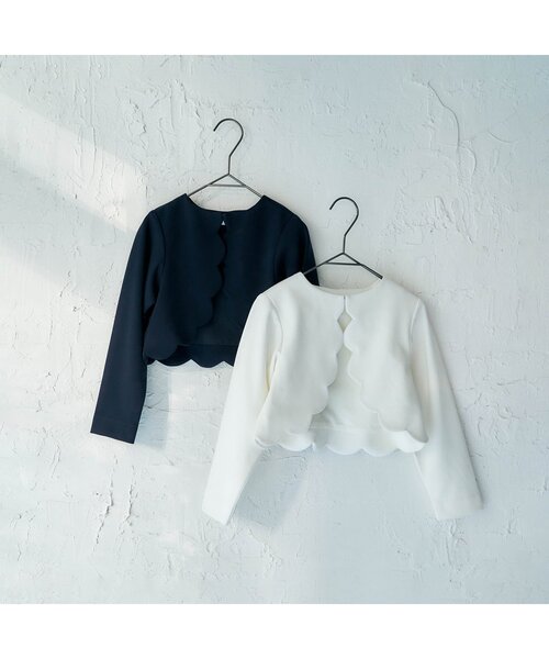 apres les cours（アプレレクール）の「フォーマルボレロ（スーツジャケット・キッズ・オフホワイト/ネイビー・110/120/100/130）」の6枚目の写真