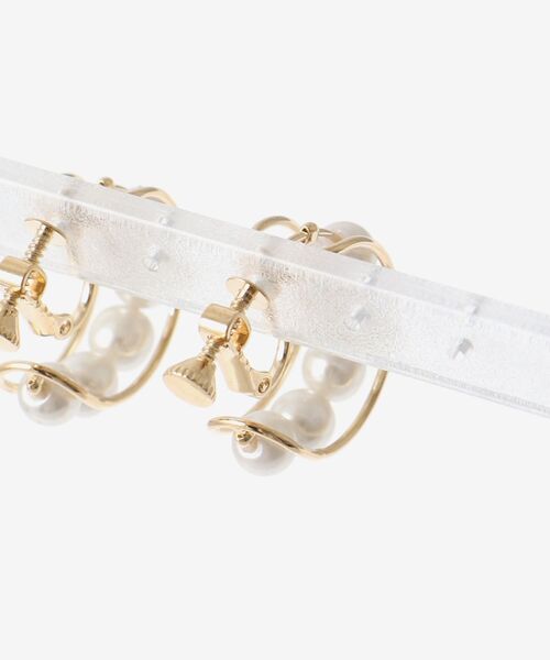 le.coeur blanc（ルクールブラン）の「MARMELO ハーフパールイヤリング（イヤリング・レディース・ゴールド・FREE）」の6枚目の写真