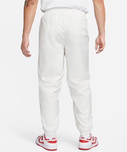 NIKE(ナイキ)の「NIKE/ナイキ NY クラブ ウーブンパンツ MCF セットアップ対応 DX0622-010/DX0622-030(その他パンツ・メンズ・アイボリー/ブラック・S/M/L/XL/2XL)」の4枚目の写真