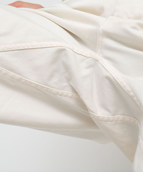nanamica(ナナミカ)の「【nanamica / ナナミカ】Wide Chino Pants(スラックス・メンズ・アイボリー/ベージュ・32/34)」の7枚目の写真
