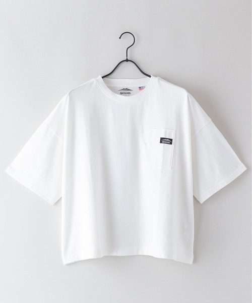 OUTDOOR PRODUCTS(アウトドアプロダクツ)の「USAコットン フラップポケット ビッグシルエット ワンポイントブランドロゴ Tシャツ(Tシャツ/カットソー・レディース・カーキ/チャコールグレー/ホワイト/ベージュ・FREE)」の5枚目の写真