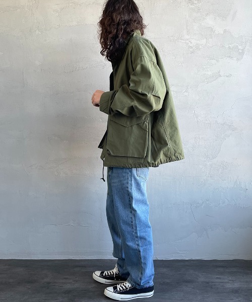JEANS FACTORY Clothes（ジーンズファクトリークローズ）の「[Jeans Factory Clothes/ジーンズファクトリークローズ] ショート丈ワイドM-65 ミリタリージャケット（ミリタリージャケット・レディース・ホワイト/オリーブ・M/L）」の18枚目の写真