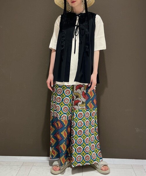 FREAK'S STORE（フリークスストア）の「ピンタックベスト（ベスト・レディース・オリーブ/ブラック/オフホワイト・ﾌﾘ-）」の17枚目の写真