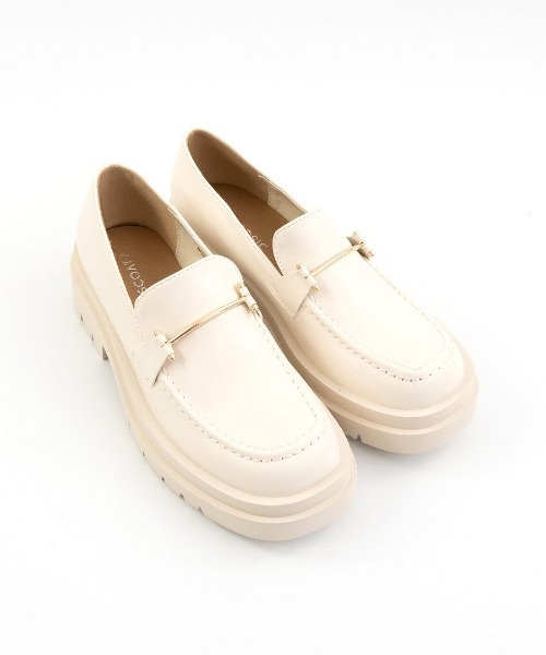 Fabby fabby(ファビィーファビィー)の「ビットローファータンクソールシューズ(ローファー・レディース・アイボリー・SMALL/LARGE/MEDIUM)」の15枚目の写真