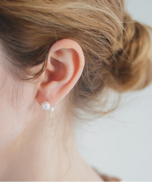 Ops.(オプス)の「パールピアス ピアス 日本 あこやパール 18k【folletta フォレッタ】(ピアス(両耳用)・レディース・イエローゴールド・ONE SIZE)」の6枚目の写真