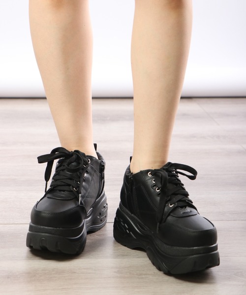 lus.（ラスドット）の「厚底サイドジップスニーカー（スニーカー・レディース・ブラック/ホワイト・S/M/L/LL/3L）」の12枚目の写真