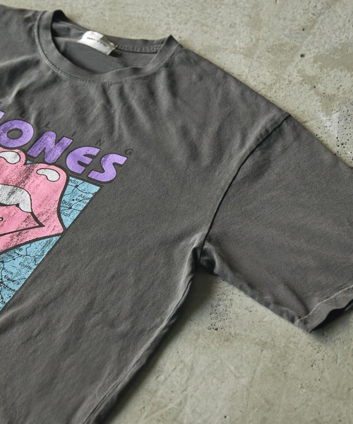 EMMA CLOTHES（エマクローズ）の「【Queen/The Rolling Stones/Guns N' Roses】別注 ロックプリント オーバーサイズ ピグメント加工 半袖Tシャツ EMMA CLOTHES（Tシャツ/カットソー・メンズ・ブラック系1/ブラック系3/ホワイト系1/ホワイト系2/ホワイト系3/ブラック系2/ブラック系4/ブラック系5/ホワイト系4・M/L）」の14枚目の写真