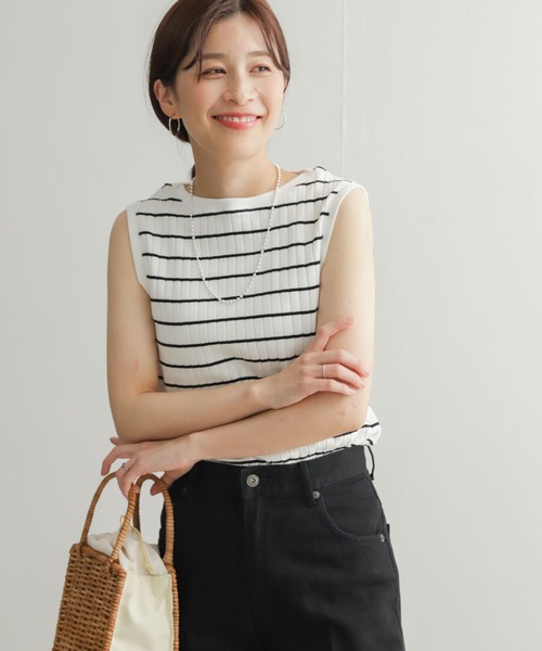 URBAN RESEARCH DOORS（アーバンリサーチドアーズ）の「針抜きノースリーブカットソー（Tシャツ/カットソー・レディース・オフホワイト/ホワイト系その他/ブラック/イエロー系その他・MEDIUM）」の11枚目の写真