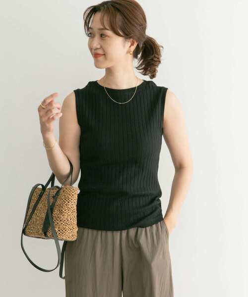 URBAN RESEARCH DOORS（アーバンリサーチドアーズ）の「針抜きノースリーブカットソー（Tシャツ/カットソー・レディース・オフホワイト/ホワイト系その他/ブラック/イエロー系その他・MEDIUM）」の12枚目の写真