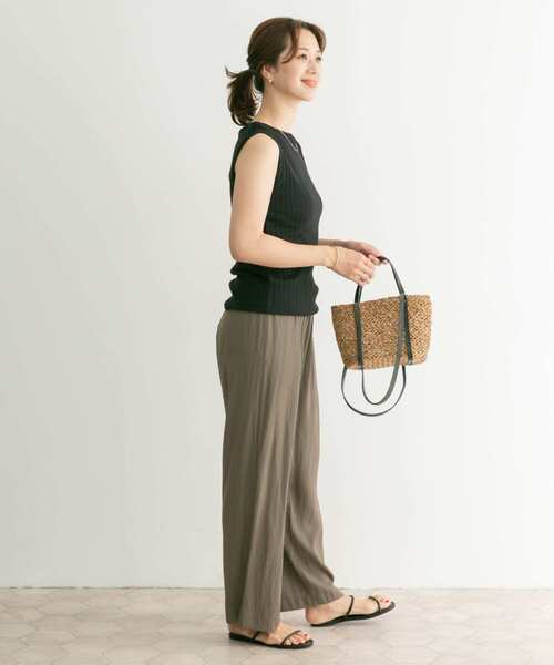 URBAN RESEARCH DOORS（アーバンリサーチドアーズ）の「針抜きノースリーブカットソー（Tシャツ/カットソー・レディース・オフホワイト/ホワイト系その他/ブラック/イエロー系その他・MEDIUM）」の19枚目の写真