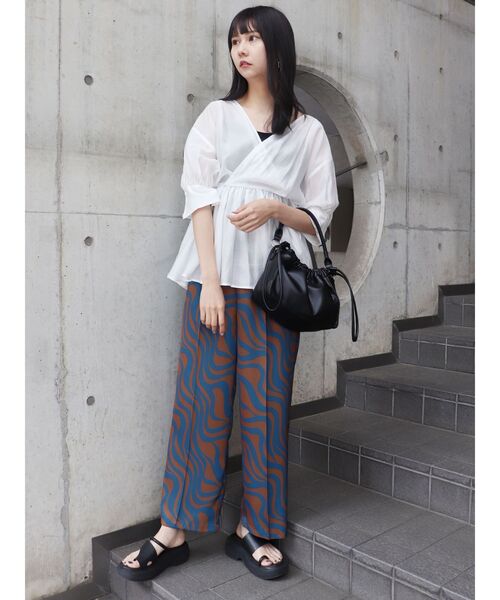 MURUA(ムルーア)の「シアーカシュクールシャツ(シャツ/ブラウス・レディース・ホワイト/ダークグレー/ライトグレー・FREE)」の8枚目の写真