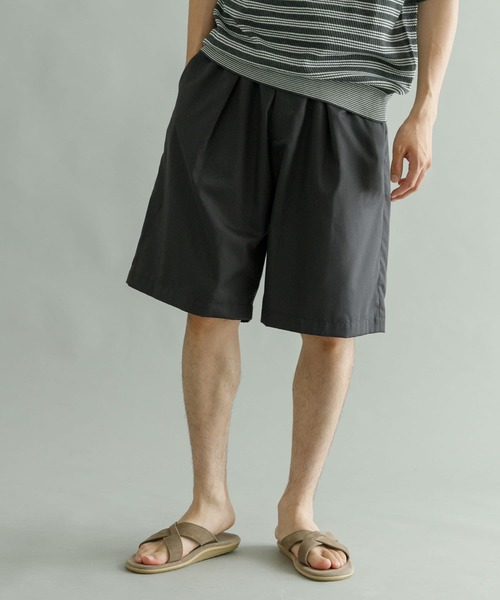 URBAN RESEARCH（アーバンリサーチ）の「URBAN RESEARCH iD　ウーリータックワイドショーツ（その他パンツ・メンズ・ブラック/チャコールグレー/ネイビー・MEDIUM/LARGE）」の3枚目の写真