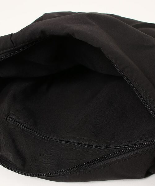 c.u.l（シーユーエル）の「ナイロン斜め掛けショルダーバッグ cula705（ショルダーバッグ・レディース・ブラック/ホワイト・FREE）」の22枚目の写真