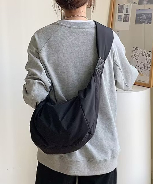 c.u.l（シーユーエル）の「ナイロン斜め掛けショルダーバッグ cula705（ショルダーバッグ・レディース・ブラック/ホワイト・FREE）」の9枚目の写真