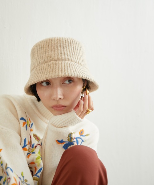 ear PAPILLONNER（イアパピヨネ）の「ニットバケットハット【SUM1 STYLE（スミ スタイル）】（ハット・レディース・ブラック/アイボリー・FREE）」の11枚目の写真