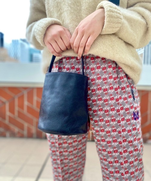 Odds(オッズ)の「odds/オッズ CYLINDER BAG(トートバッグ・レディース・ブラック・FREE)」の8枚目の写真