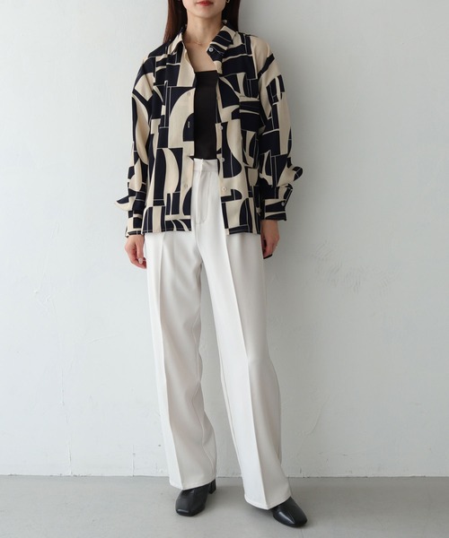 vingtrois（バントロア）の「【vingtrois】ジオメトリック柄ワイドスリーブシャツ（シャツ/ブラウス・レディース・サックスブルー/グレイッシュベージュ/オフホワイト・M）」の19枚目の写真