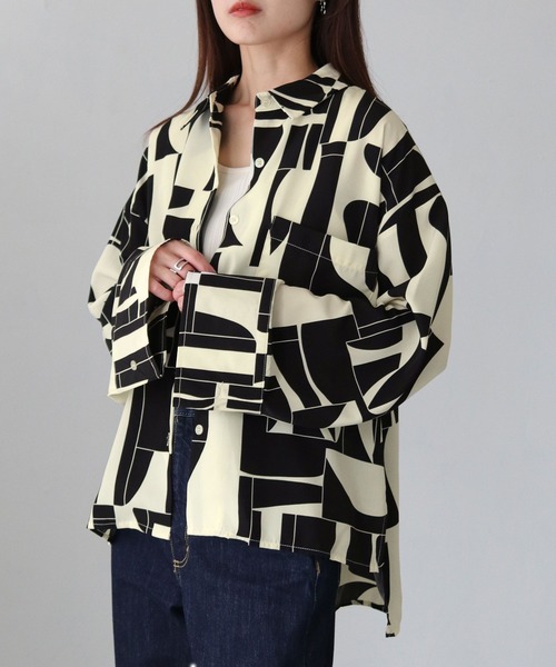 vingtrois（バントロア）の「【vingtrois】ジオメトリック柄ワイドスリーブシャツ（シャツ/ブラウス・レディース・サックスブルー/グレイッシュベージュ/オフホワイト・M）」の6枚目の写真