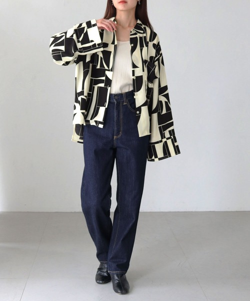 vingtrois（バントロア）の「【vingtrois】ジオメトリック柄ワイドスリーブシャツ（シャツ/ブラウス・レディース・サックスブルー/グレイッシュベージュ/オフホワイト・M）」の13枚目の写真