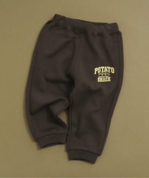 BREEZE（ブリーズ）の「【WEB限定】 お菓子カレッジスウェットパンツ_セットアップ可（その他パンツ・キッズ・ネイビー/ブルー/ブラック/ライム/レッド/グリーン・150/120/130/140/100/110/90）」の2枚目の写真