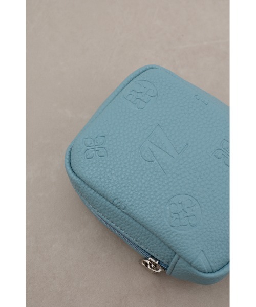 AZUL by moussy(アズールバイマウジー)の「エンボスモノグラムスクエアミニポーチ(ポーチ・レディース・ライトブルー/ブラック/アイボリー・FREE)」の19枚目の写真