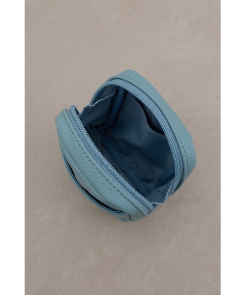 AZUL by moussy(アズールバイマウジー)の「エンボスモノグラムスクエアミニポーチ(ポーチ・レディース・ライトブルー/ブラック/アイボリー・FREE)」の21枚目の写真