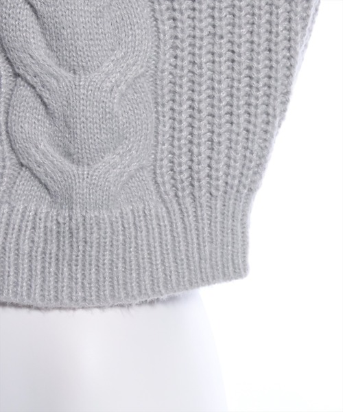 clear（クリア）の「ハート釦ケーブルニットカーディガン≪STAY MOTION≫（ニット/セーター・レディース・グリーン/グレイッシュベージュ/グレー・F）」の10枚目の写真