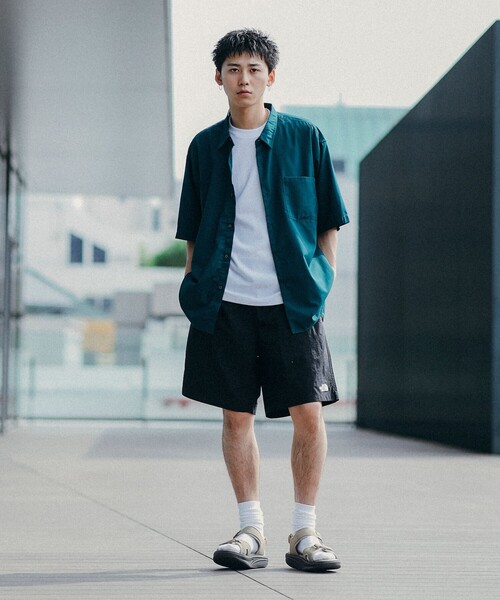 BEAMS（ビームス）の「BEAMS / ソリッド イージー シャツ（シャツ/ブラウス・メンズ・ダークグリーン/ブラック/ベージュ・S/M/L/XL）」の6枚目の写真