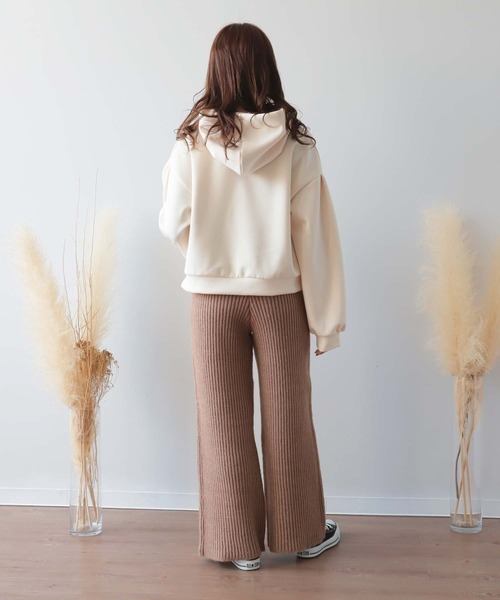 mil(ミル)の「ブークレニットパンツ(その他パンツ・レディース・キャメル/グレイッシュベージュ/グレー・XS/S/M)」の9枚目の写真