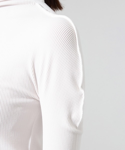 Chacott（チャコット）の「【ノーソーイングニット】リブハイネック