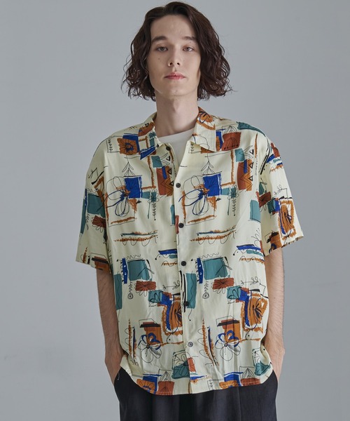 Revo. フラワーアートパターン レーヨン ショートスリーブ シャツ（シャツ/ブラウス）｜Revo.（レボ）