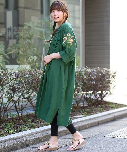 チチカカ(チチカカ)の「ウォッシャブルレーヨン麻刺繍ワンピース(ワンピース・レディース・グリーン/ナチュラル/ブラック・FREE)」の19枚目の写真