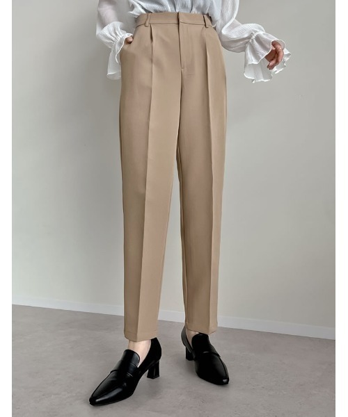 Re:EDIT（リエディ）の「[mau×Re:EDIT][mauコラボ][入卒式 セレモニー][低身長/高身長/大きいサイズ有]カットツイルテーパードパンツ（その他パンツ・レディース・ホワイト/チャコールグレー/ブラック/ピンク/イエロー/アイボリー/ミント/ベージュ系その他/ネイビー・SMALL/MEDIUM/LARGE/X-LARGE/SHORT/TALL）」の5枚目の写真