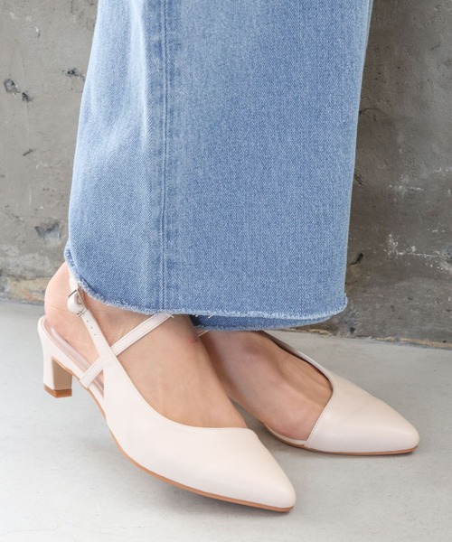 LEPSIM（レプシィム）の「アシメヒールパンプス　994934（パンプス・レディース・シルバー/オフホワイト/ブラック・LARGE/MEDIUM）」の2枚目の写真