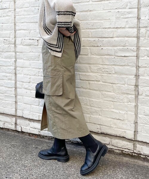 fredy emue（フレディエミュ）の「ポケ付きカーゴスカート（スカート・レディース・ベージュ/カーキ・36/38）」の18枚目の写真