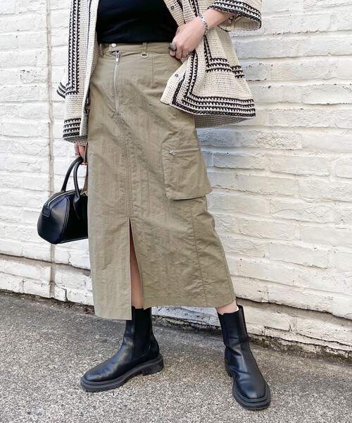 fredy emue（フレディエミュ）の「ポケ付きカーゴスカート（スカート・レディース・ベージュ/カーキ・36/38）」の19枚目の写真
