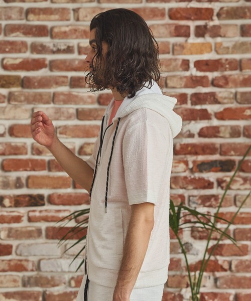 RATTLE TRAP（ラトルトラップ）の「スラブジャガード半袖ジップパーカー（パーカー・メンズ・ホワイト/ブラック・LL/L/M）」の5枚目の写真