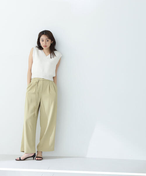 NATURAL BEAUTY BASIC(ナチュラルビューティーベーシック)の「◇ベルテッドバックサテンパンツ(その他パンツ・レディース・ブラック/マスタード・MEDIUM/SMALL)」の15枚目の写真