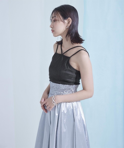 miette（ミエット）の「カップ付きラメホルターキャミソール（キャミソール・レディース・ブルー/グリーン/ブラック・FREE）」の4枚目の写真