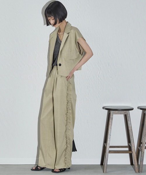 THE YOn（ザヨン）の「バックリボンフレンチスリーブショートテーラードジャケット（テーラードジャケット・レディース・サンドベージュ/レディッシュグレー・FREE）」の11枚目の写真