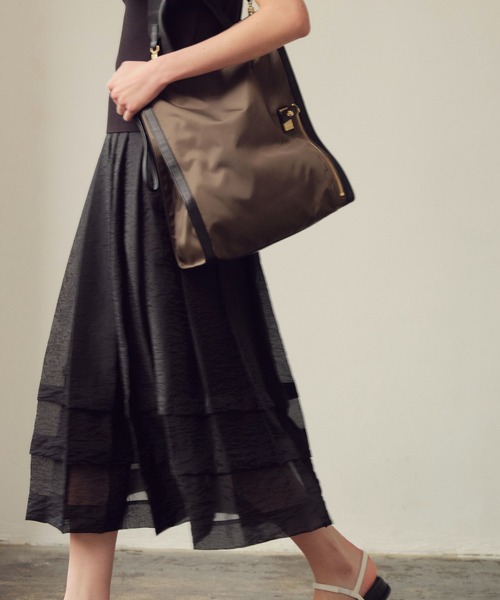 allureville（アルアバイル）の「シアーオーガンタックギャザースカート（スカート・レディース・アイボリー/ブラック/ブルー・2/1）」の2枚目の写真