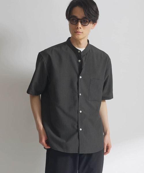 URBAN RESEARCH DOORS(アーバンリサーチドアーズ)の「『XLサイズ/WEB限定』『吸水速乾』セオアルファバンドカラーショートスリーブ シャツ(シャツ/ブラウス・メンズ・ライトグレー/グリーン系その他/チャコールグレー/ブルー・X-LARGE/LARGE/MEDIUM)」の11枚目の写真