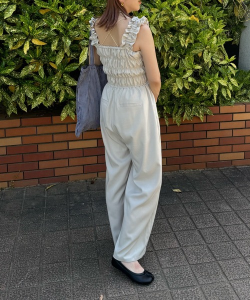 y/m by misato(イムバイミサト)の「エステルツイルシャーリングサロペット(サロペット/オーバーオール・レディース・アイボリー/ブラック・FREE)」の12枚目の写真