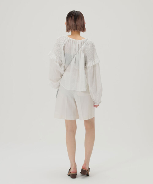 SLOBE citron.(スローブシトロン)の「SLOBE citron. スモッキングコットンブラウス(シャツ/ブラウス・レディース・A/ホワイト/ピンク・FREE)」の6枚目の写真