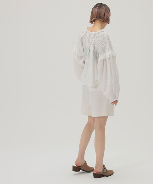 SLOBE citron.(スローブシトロン)の「SLOBE citron. スモッキングコットンブラウス(シャツ/ブラウス・レディース・A/ホワイト/ピンク・FREE)」の7枚目の写真