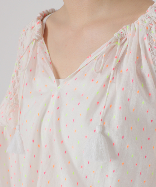 SLOBE citron.(スローブシトロン)の「SLOBE citron. スモッキングコットンブラウス(シャツ/ブラウス・レディース・A/ホワイト/ピンク・FREE)」の19枚目の写真