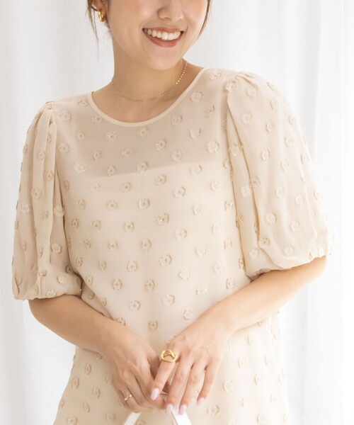 NOLLEY’S Sophi(ノーリーズソフィ)の「ドットラメカットジャガード2WAYブラウス(シャツ/ブラウス・レディース・ベージュ系その他3/ブラック系その他3・38)」の3枚目の写真