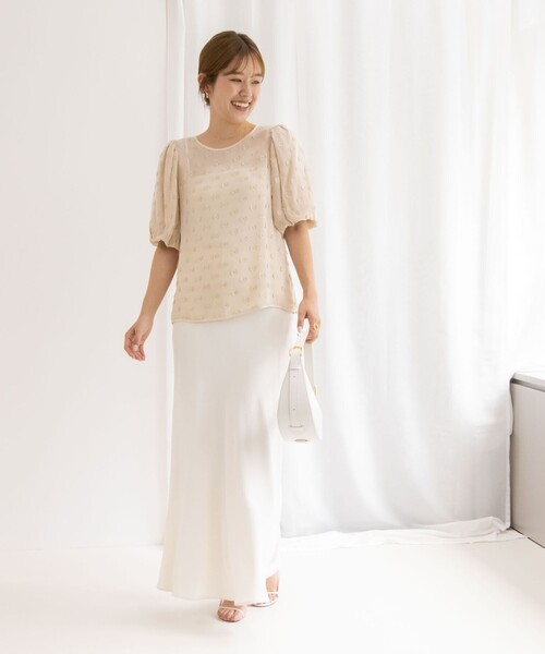 NOLLEY’S Sophi(ノーリーズソフィ)の「ドットラメカットジャガード2WAYブラウス(シャツ/ブラウス・レディース・ベージュ系その他3/ブラック系その他3・38)」の8枚目の写真