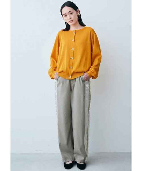 MEDE19F(メデジュウキュウ)の「MEDE19F マンテルボタンのUVカーディガン(カーディガン/ボレロ・レディース・ブラック/イエロー/ブルー・MEDIUM/LARGE)」の8枚目の写真