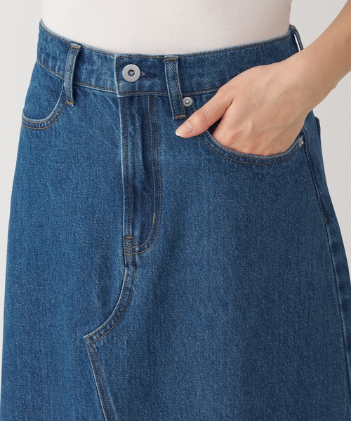 無印良品（ムジルシリョウヒン）の「婦人　木の実から作ったカポック混　デニムＡラインスカート（デニムスカート・レディース・ライトブルー/ダークネイビー・S/M/L/XL）」の7枚目の写真